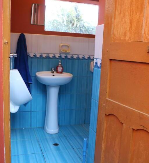 ベッドアンドブレックファースト Inka Lake Island Amantani