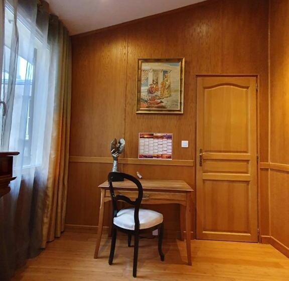 צימר Chambre Privée Avec Petit Déjeuner Dans Maison De Ville   Saint Mandé  Paris