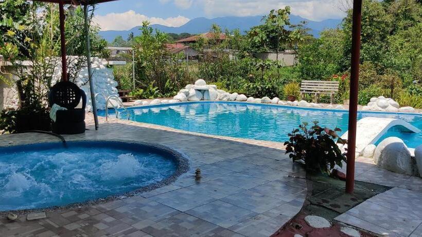 Bed and Breakfast Hostería La Tolita De John 5 Pax
