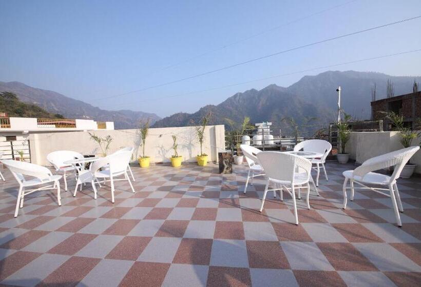 فندق B2l Hills At Tapoavn