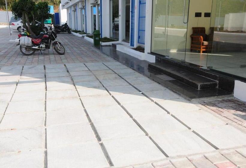 호텔 Nueva Boarding And Lodging