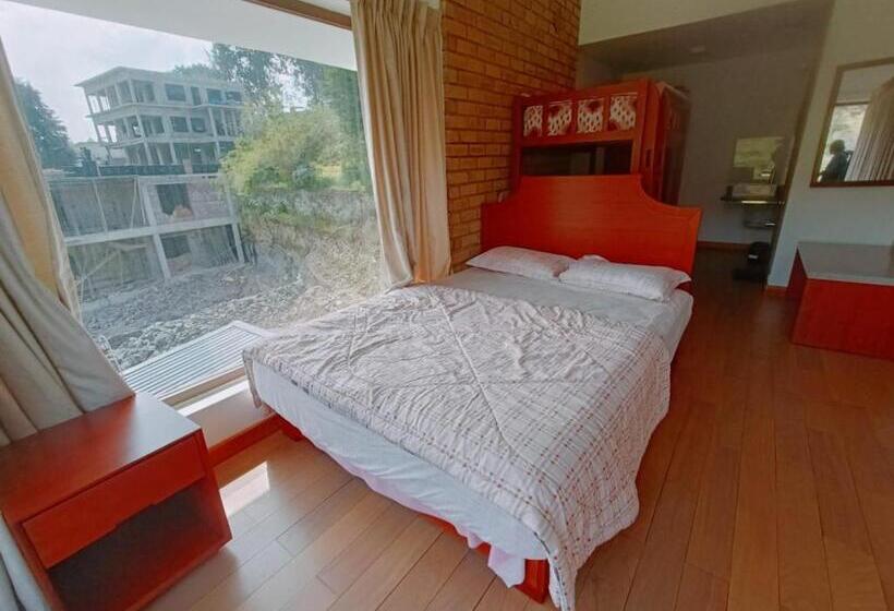 هتل Rs Family Stay