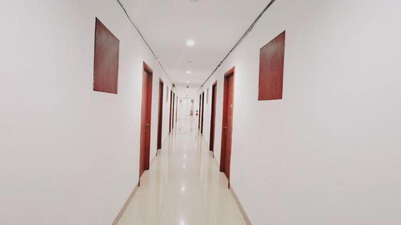 فندق Tos Residence