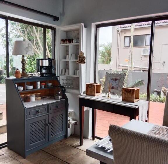 פנסיון Bayview Guest House