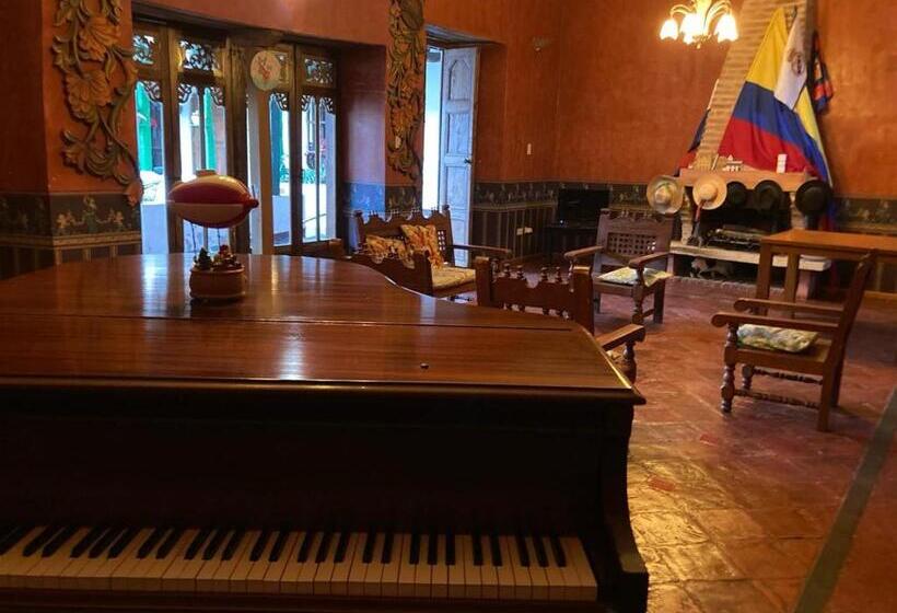 پانسیون Casa Colonial Tunjita