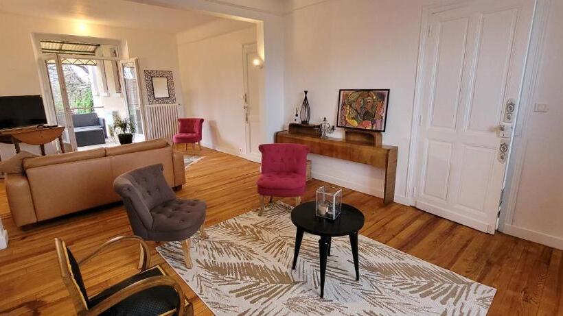 פנסיון La Maison Barent   Chambre Bergerac