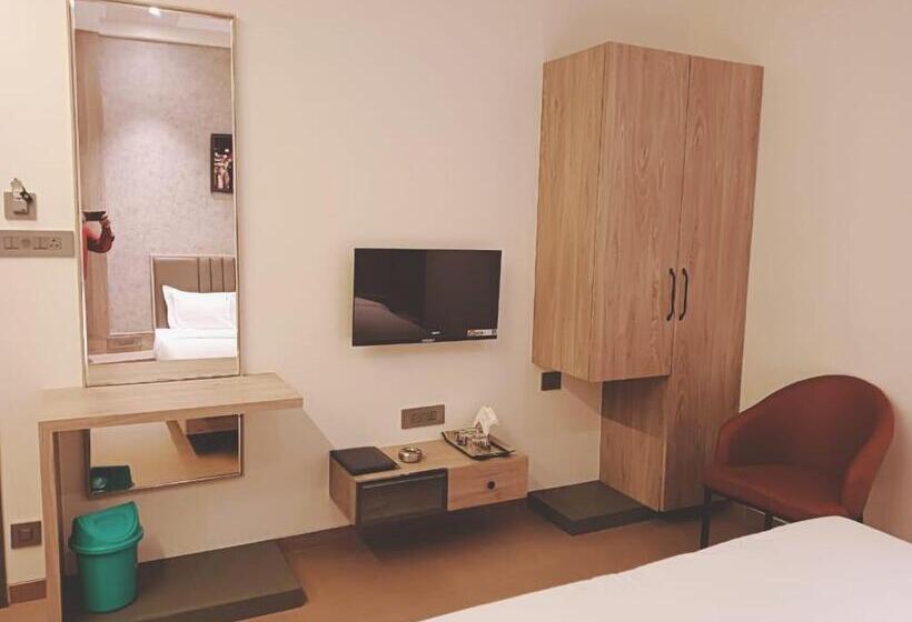 فندق Amar Palace Ahmednagar