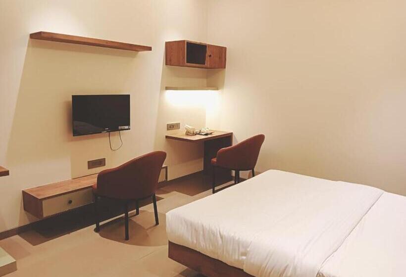 فندق Amar Palace Ahmednagar