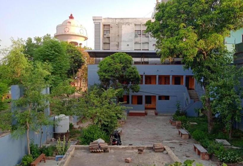 בית מלון כפרי Grg Kameshwar Bhawan Rajgir