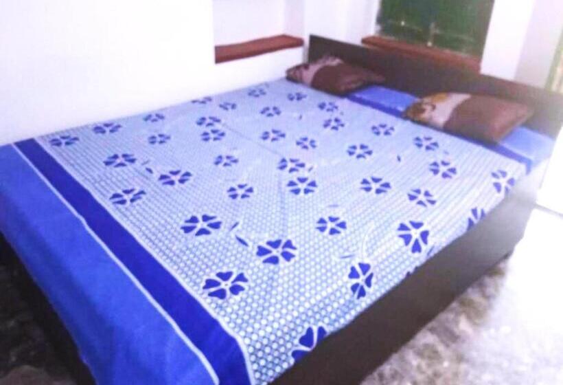 בית מלון כפרי Grg Kameshwar Bhawan Rajgir