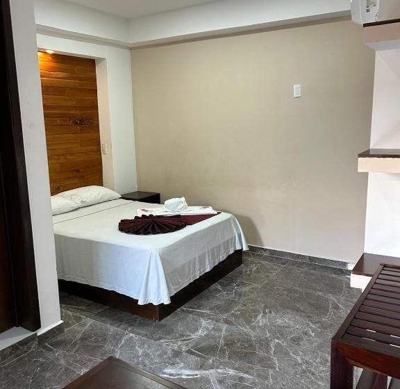 هتل Real Caribe Inn