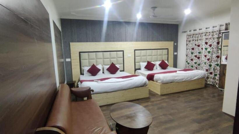 Отель Silverinnkashmir