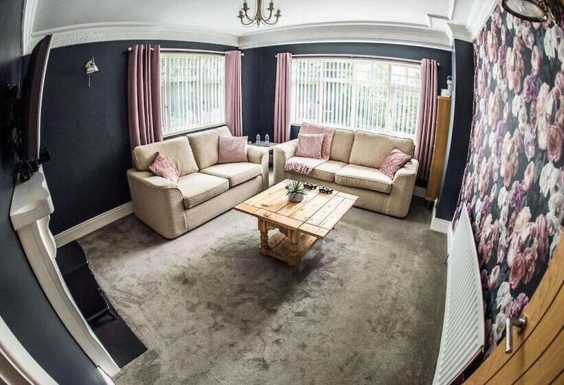 פנסיון Drumbo Country House