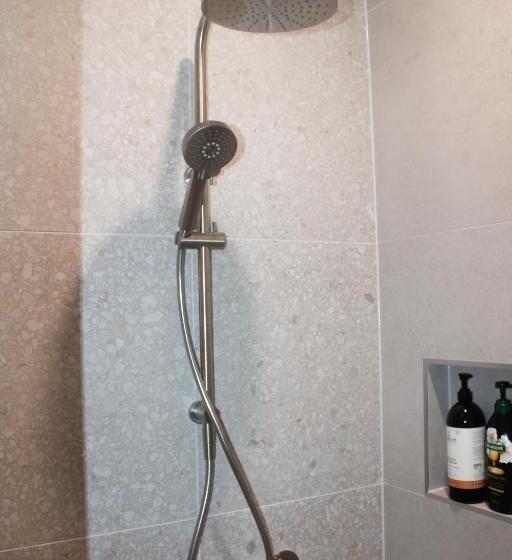 펜션 The Woodlands Hideaway   Premium Acreage Guesthouse