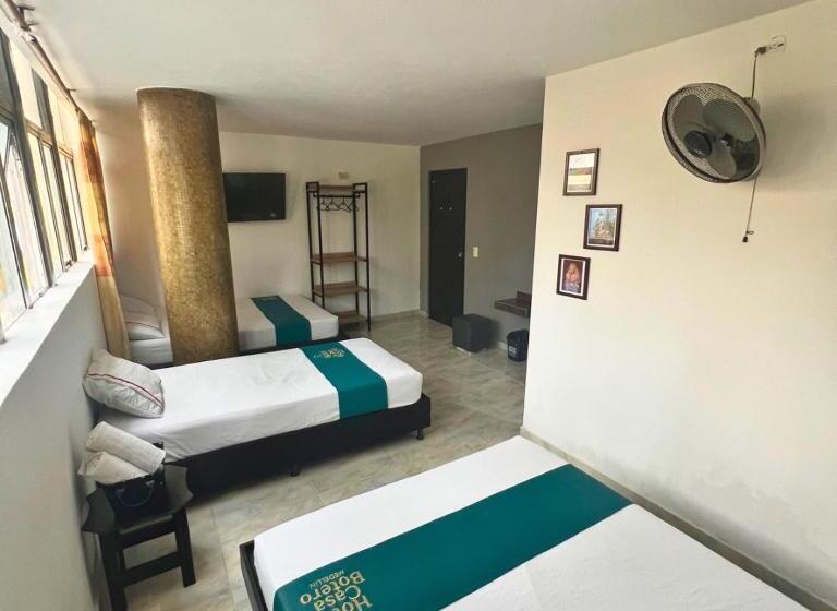 هتل Casa Botero Medellín
