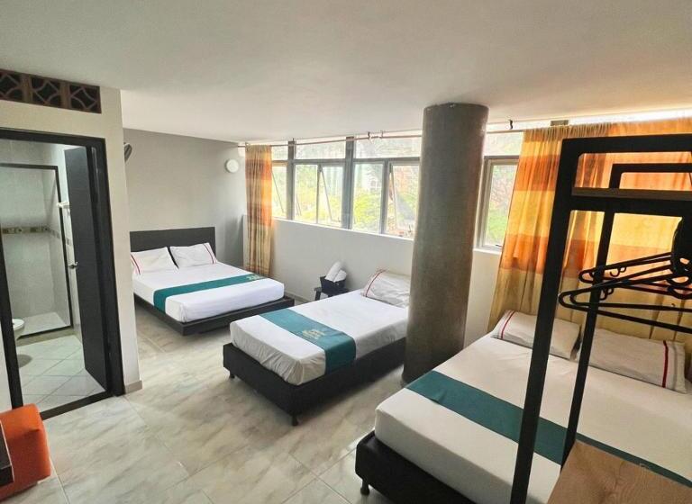 هتل Casa Botero Medellín