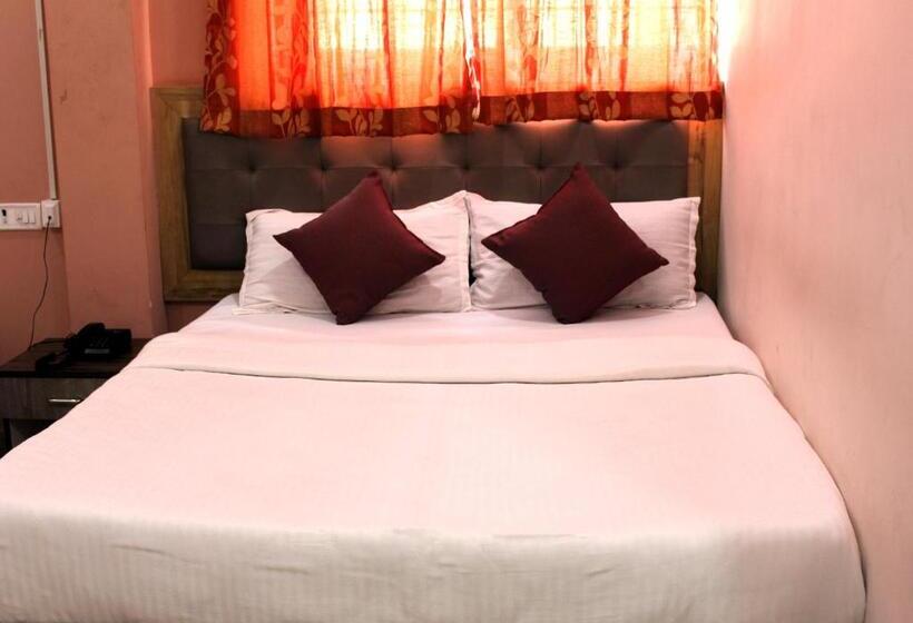 هتل Chennai Palace