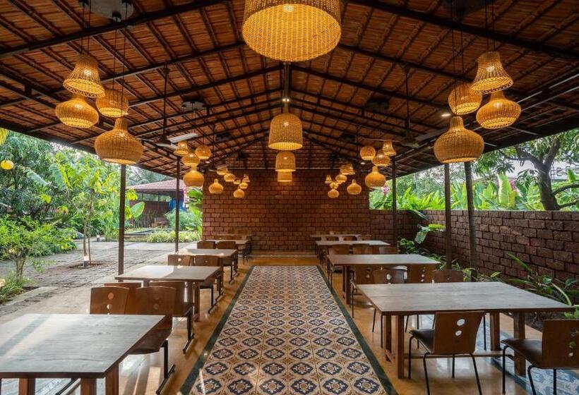 酒店 Jomo Resort Alibaug
