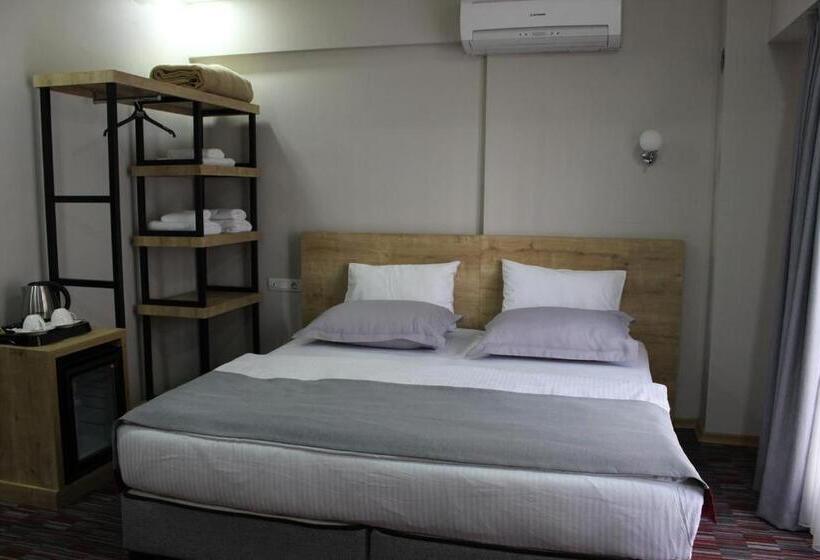 Mojo Otel İzmir