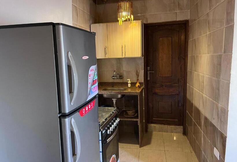 پانسیون Oro Guesthouse