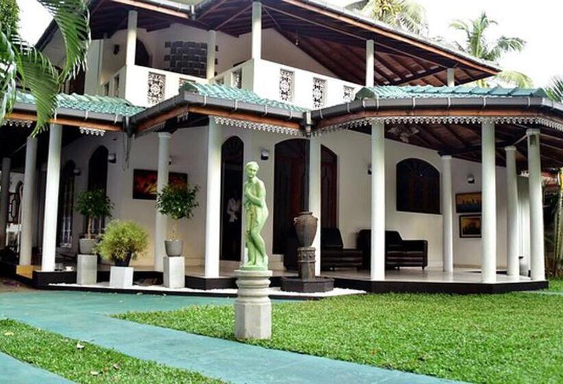 Пансион Thushine