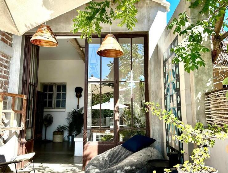 هاستل Baja House