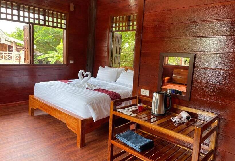 هتل อีสานบ้านเฮาฟาร์ม Esan Banhao Farm