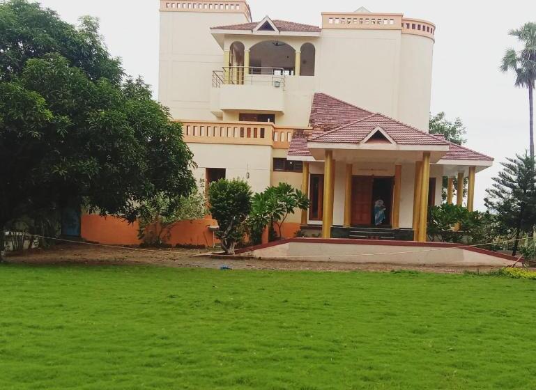 בית מלון כפרי Sunshine Beach House