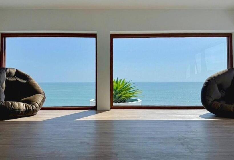 هتل Villa Aokhanom Beachfront