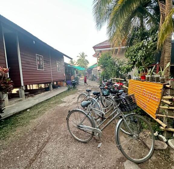 پانسیون Happy Bangalow Riverside