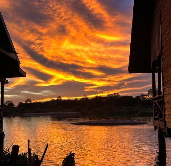 پانسیون Happy Bangalow Riverside