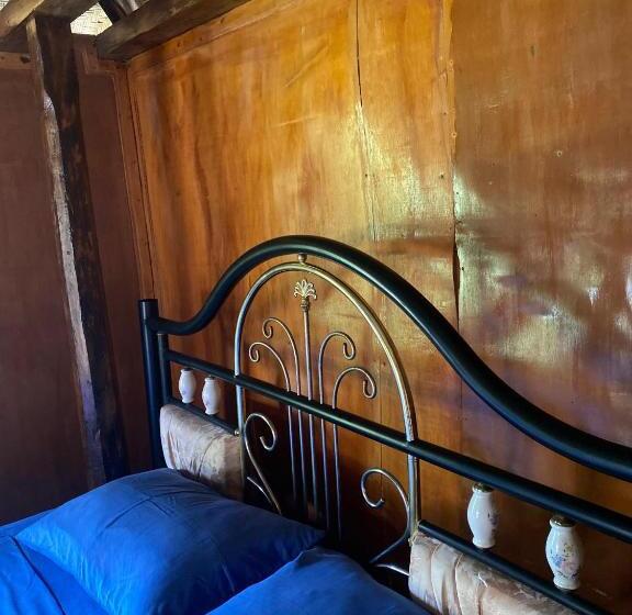 펜션 Mesari Cottage Guest House