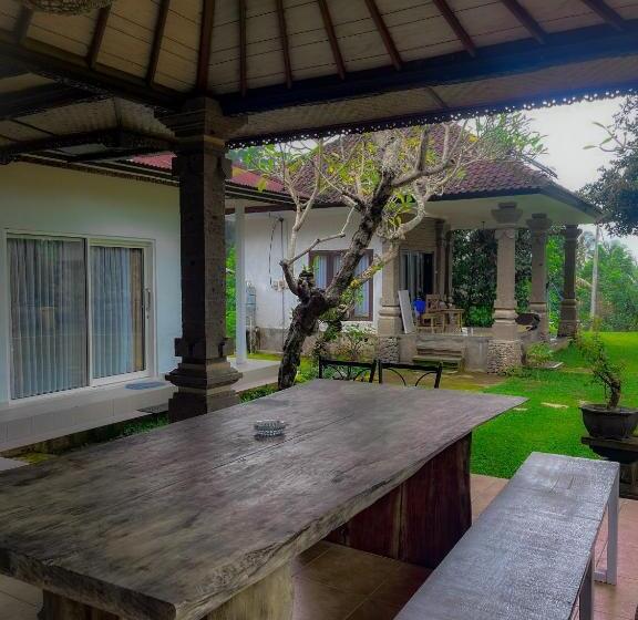펜션 Mesari Cottage Guest House