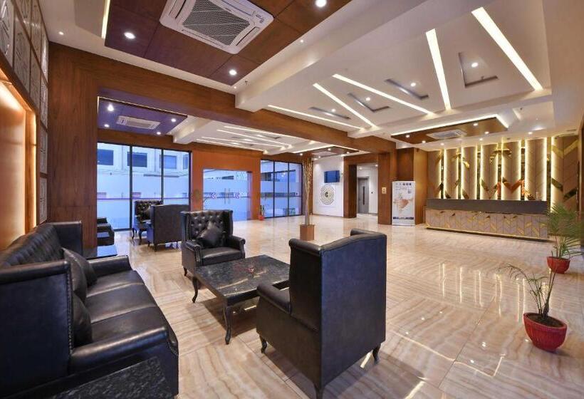 リゾートホテル Clubhouse Hotel Morbi