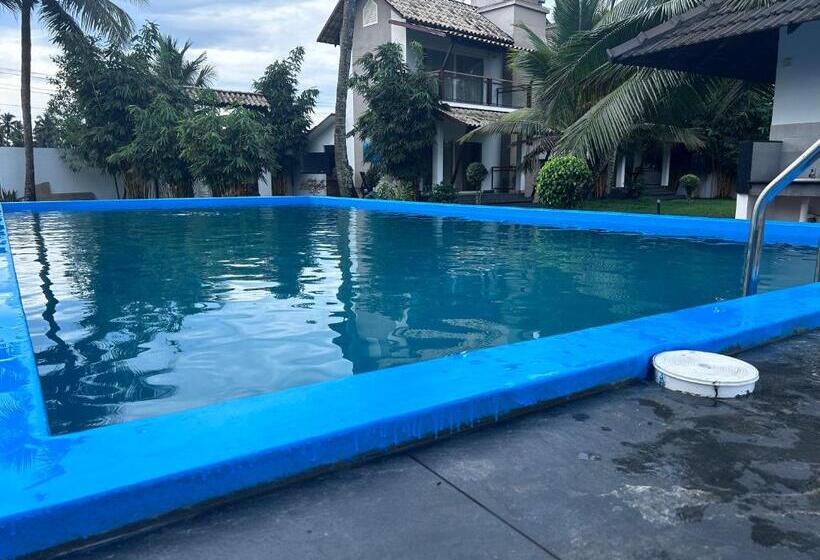 צימר Backwater Brook