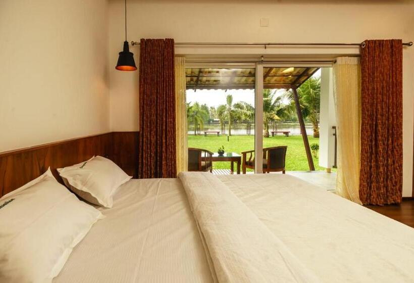 צימר Backwater Brook