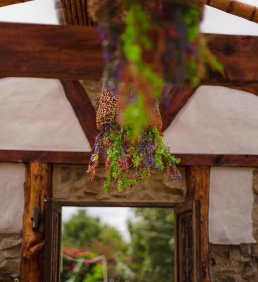 تختخواب و صبحانه Cabaña Esmeralda   Seilan Alojamiento Rural