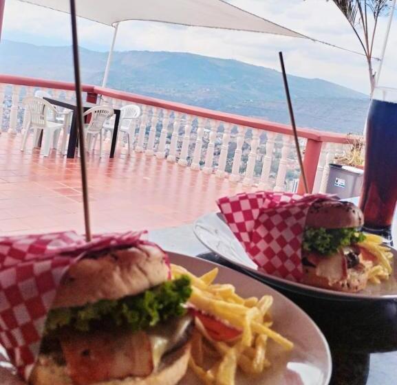 هتل Ecoh Elgranmirador