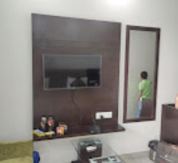 בית מלון כפרי Madhav Muskan Residency , Mathura