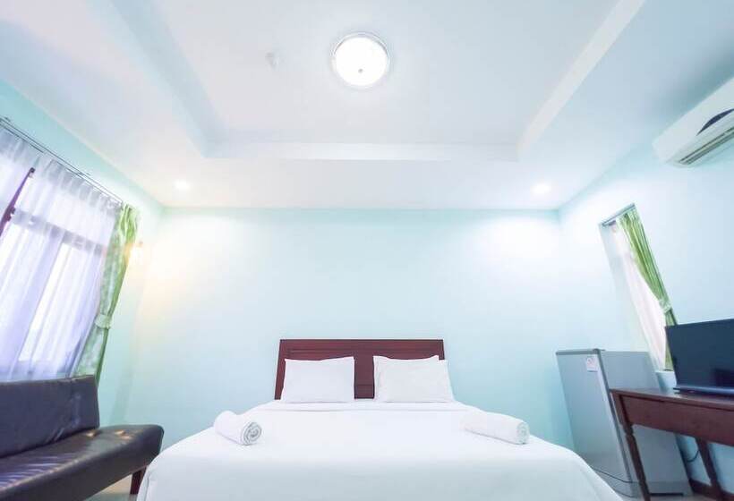 בית מלון כפרי Sea View Resort Rayong