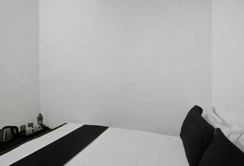 Oyo Hotel R K Shahpura