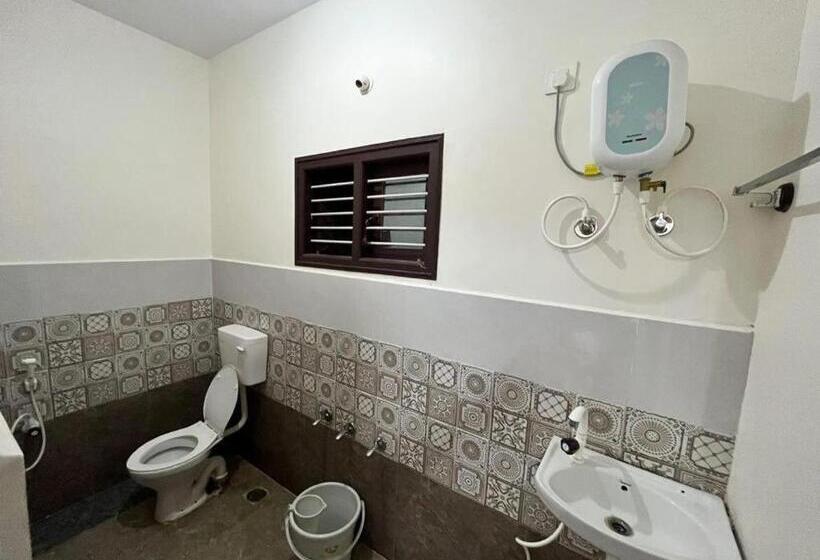 Пансион Arasu Homestay