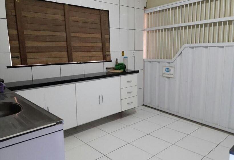 پانسیون Casa L&a 01