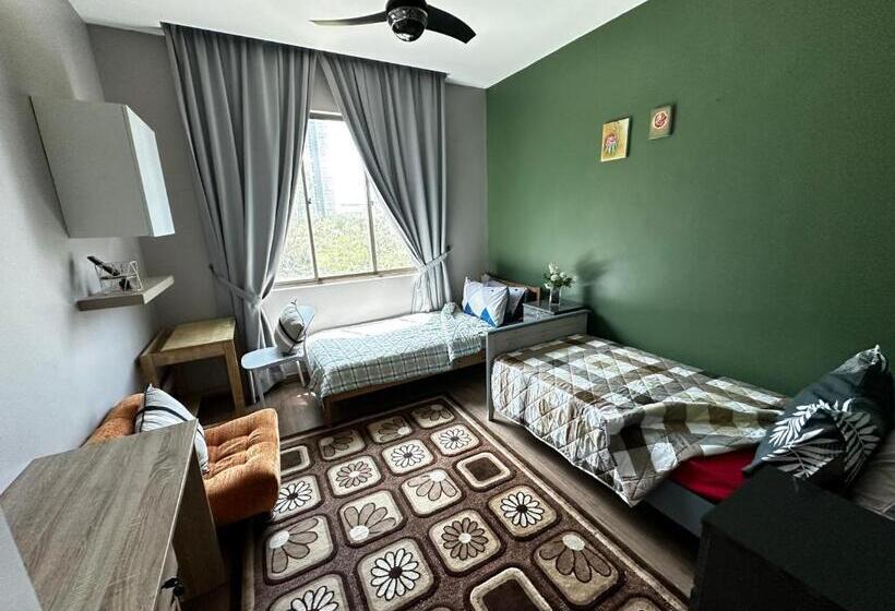 پانسیون Hygienic Cyberjaya Landed Homestay, Free Wifi, Free Parking, Self Check In