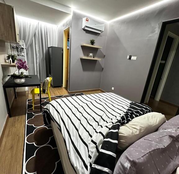 پانسیون Hygienic Cyberjaya Landed Homestay, Free Wifi, Free Parking, Self Check In