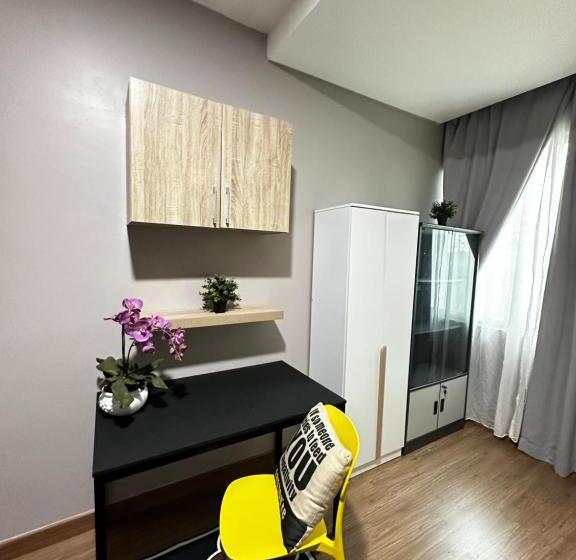 پانسیون Hygienic Cyberjaya Landed Homestay, Free Wifi, Free Parking, Self Check In