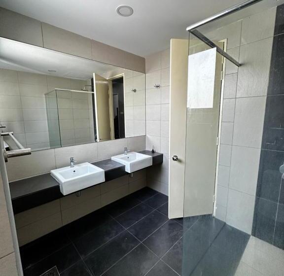 پانسیون Hygienic Cyberjaya Landed Homestay, Free Wifi, Free Parking, Self Check In