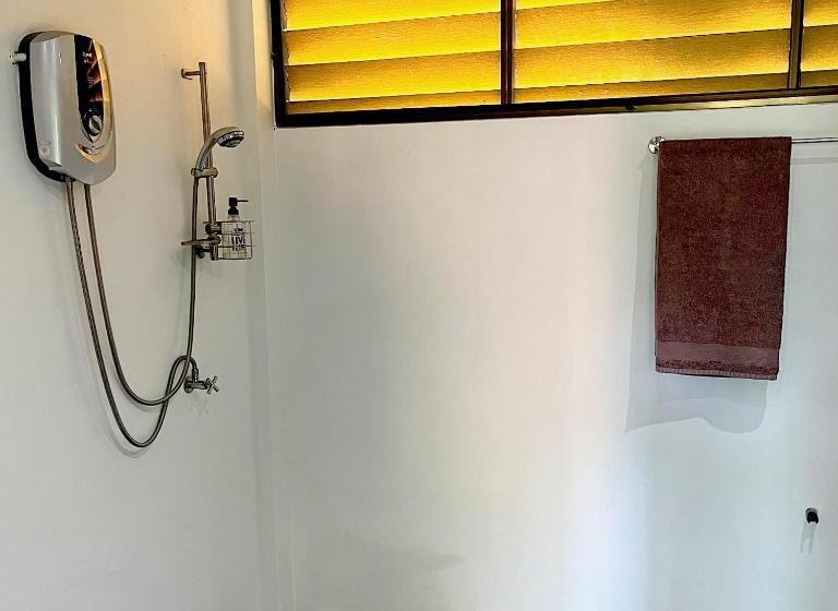 住宿加早餐  Navari Homestay