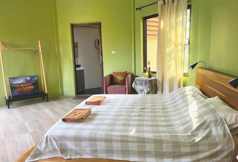 住宿加早餐  Navari Homestay