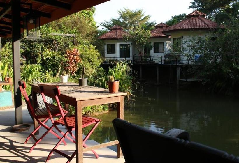 住宿加早餐  Navari Homestay